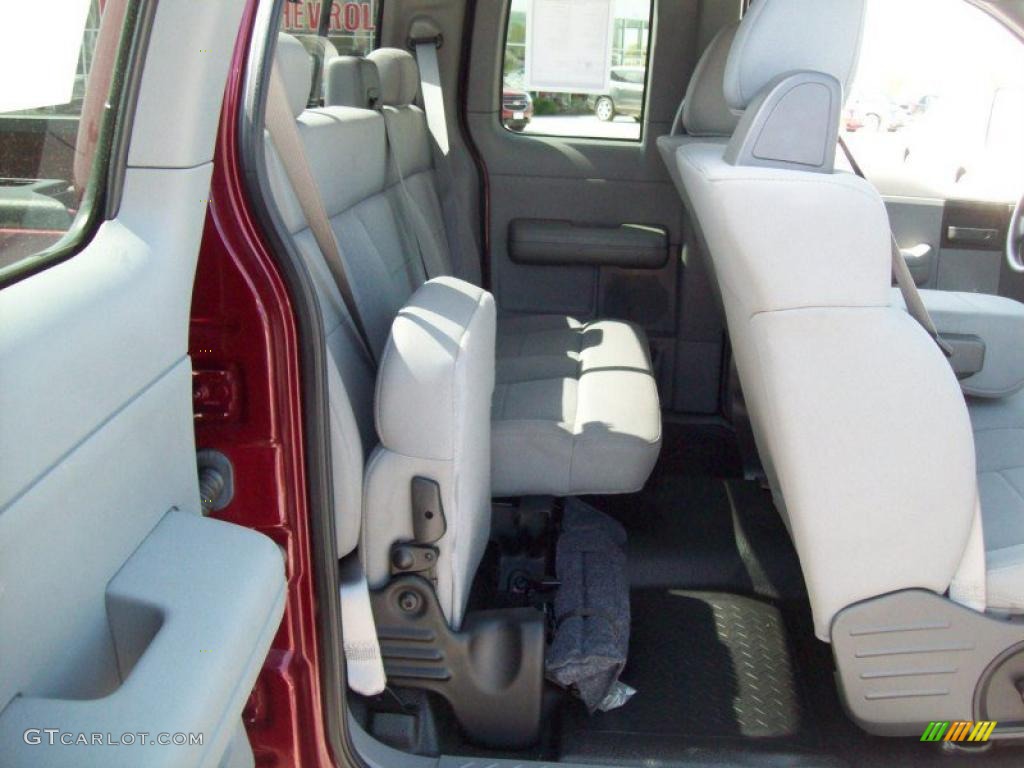 2006 F150 XL SuperCab 4x4 - Dark Toreador Red Metallic / Medium Flint photo #25