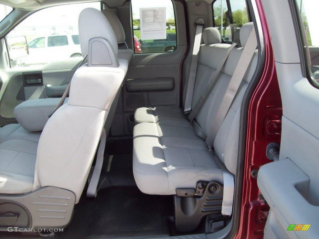 2006 F150 XL SuperCab 4x4 - Dark Toreador Red Metallic / Medium Flint photo #26