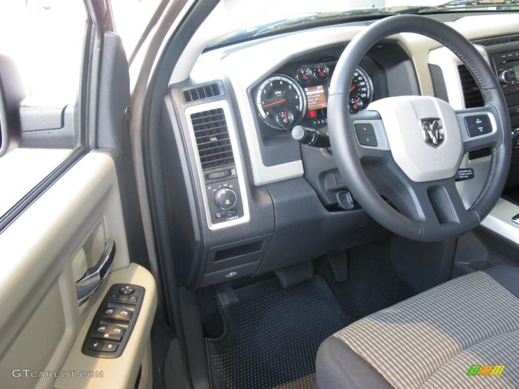 2010 Ram 1500 Big Horn Crew Cab - Austin Tan Pearl / Dark Slate/Medium Graystone photo #10