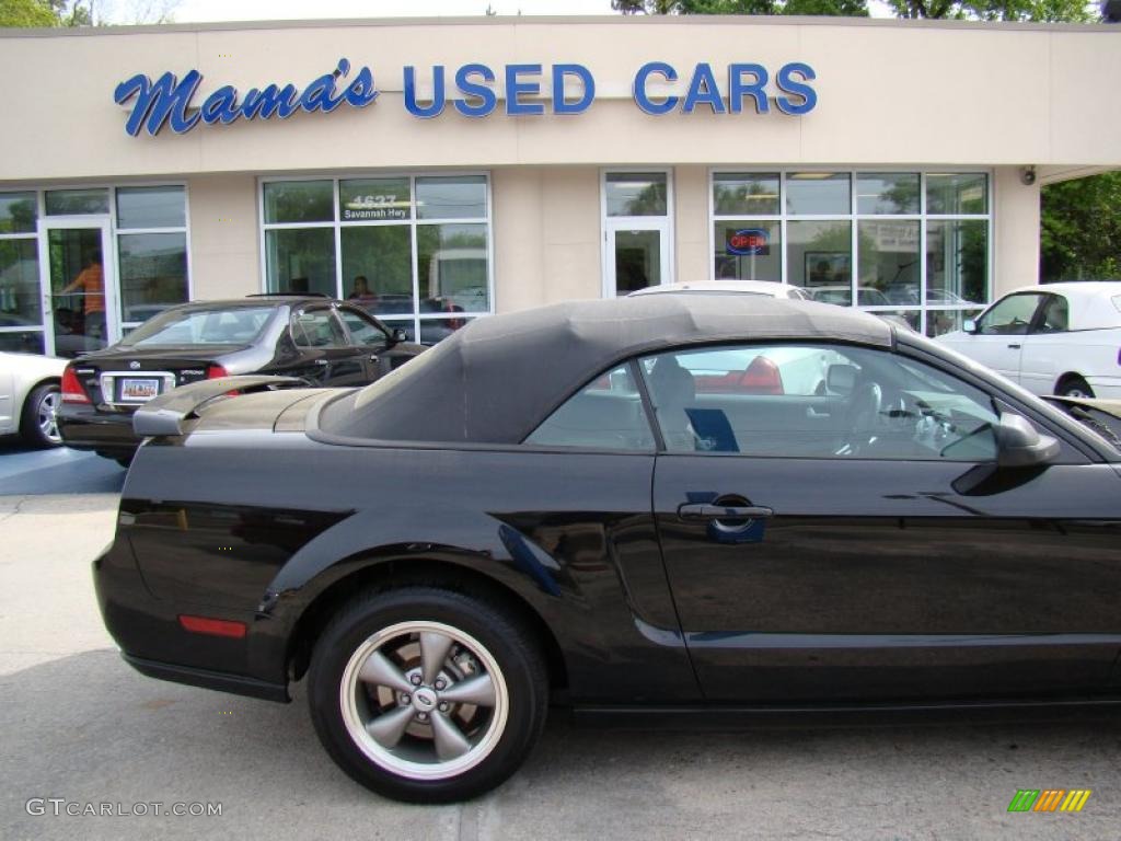 2006 Mustang GT Premium Convertible - Black / Dark Charcoal photo #27