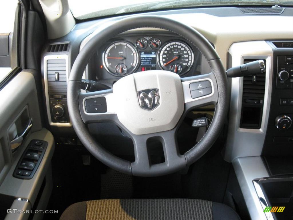 2010 Ram 3500 Big Horn Edition Crew Cab Dually - Bright White / Dark Slate/Medium Graystone photo #20