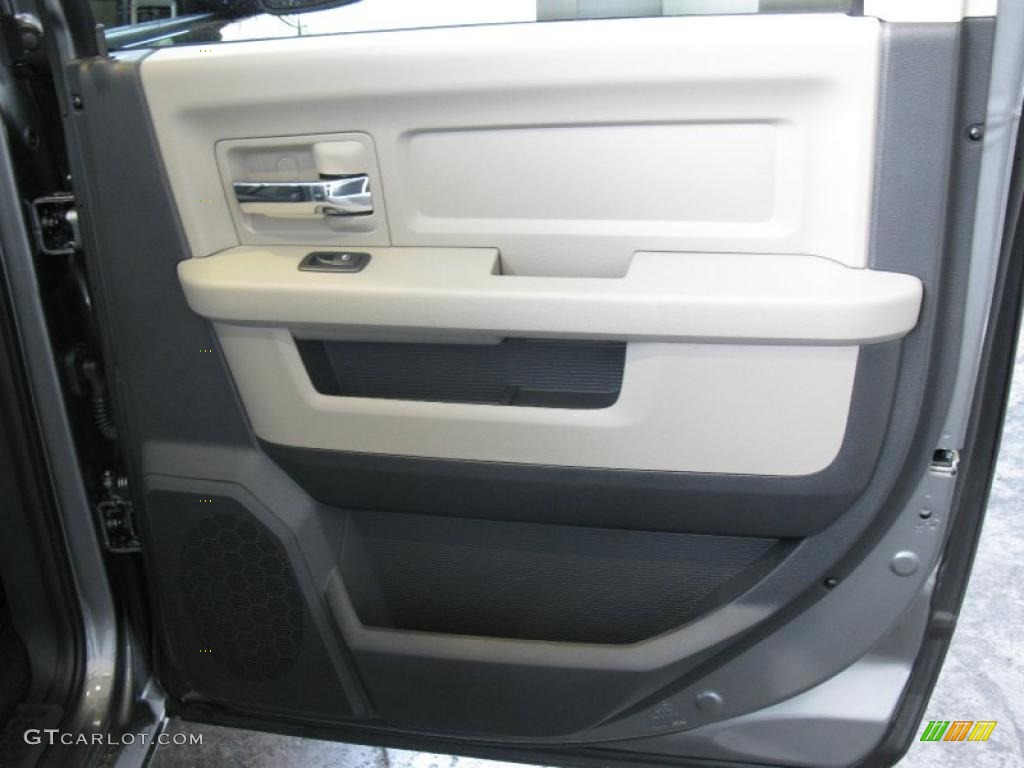 2010 Ram 1500 SLT Crew Cab - Mineral Gray Metallic / Dark Slate/Medium Graystone photo #17