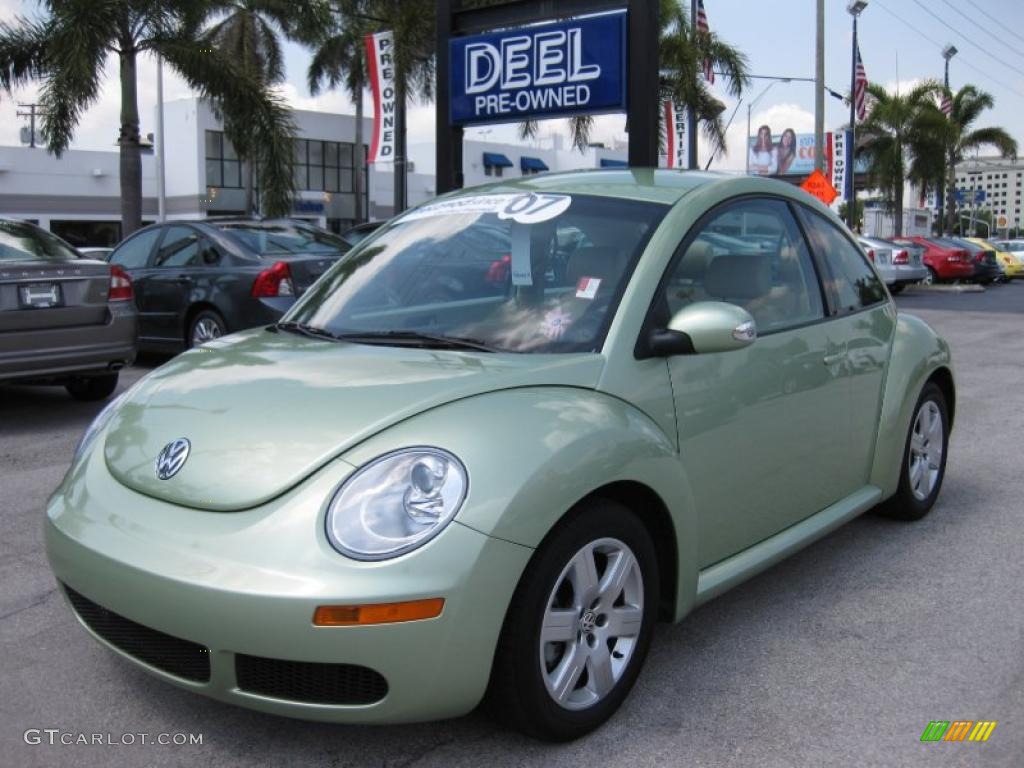 2007 New Beetle 2.5 Coupe - Gecko Green Metallic / Cream photo #1