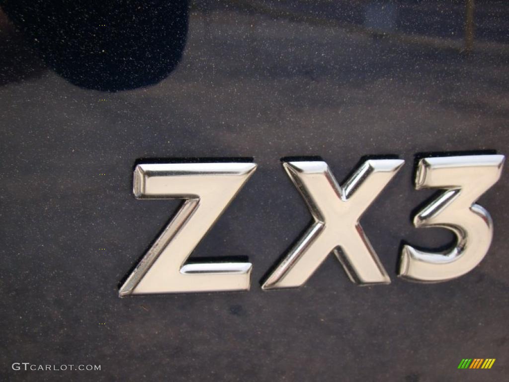 2003 Focus ZX3 Coupe - Twilight Blue Metallic / Dark Charcoal photo #36