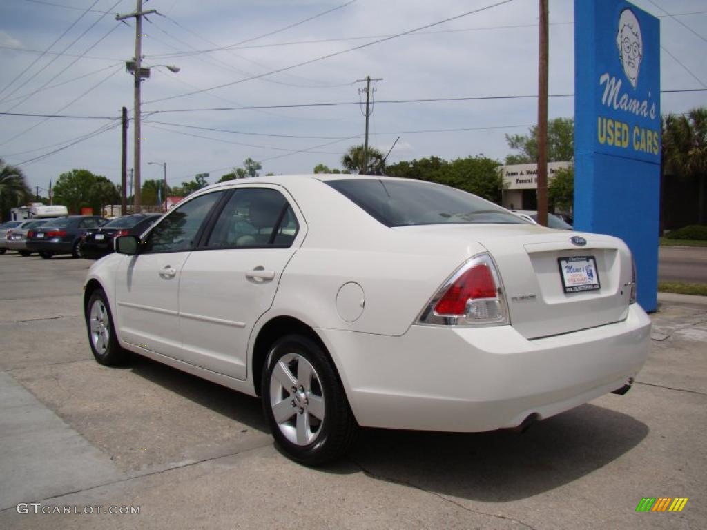 2008 Fusion SE V6 - White Suede / Camel photo #6