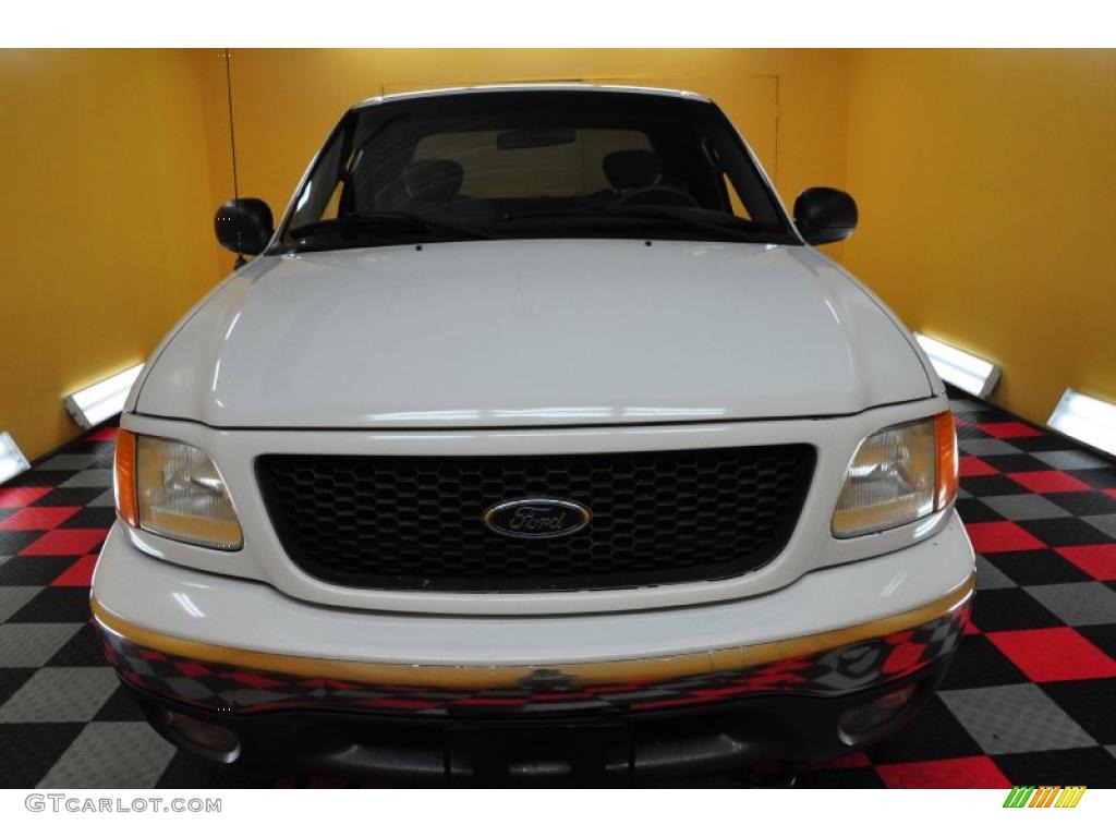 2004 F150 XLT Heritage SuperCab 4x4 - Oxford White / Heritage Graphite Grey photo #2