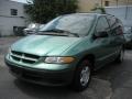 Alpine Green Pearlcoat 1999 Dodge Caravan 