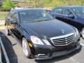 Black - E 550 Sedan Photo No. 3