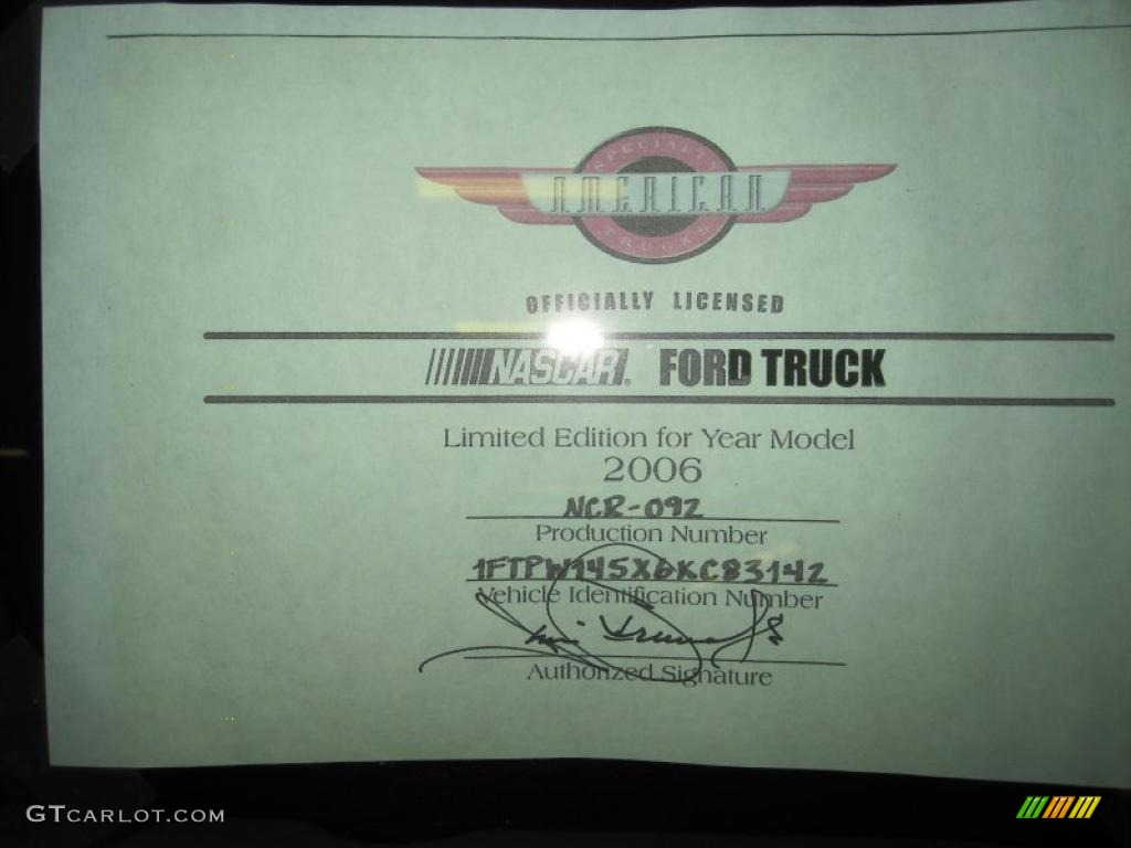 2006 F150 XLT SuperCrew 4x4 - Bright Red / Medium Flint photo #9