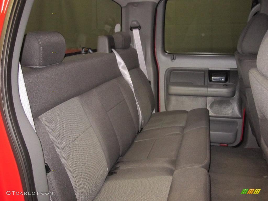 2006 F150 XLT SuperCrew 4x4 - Bright Red / Medium Flint photo #11