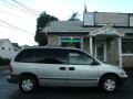 2000 Bright Silver Metallic Dodge Caravan   photo #3