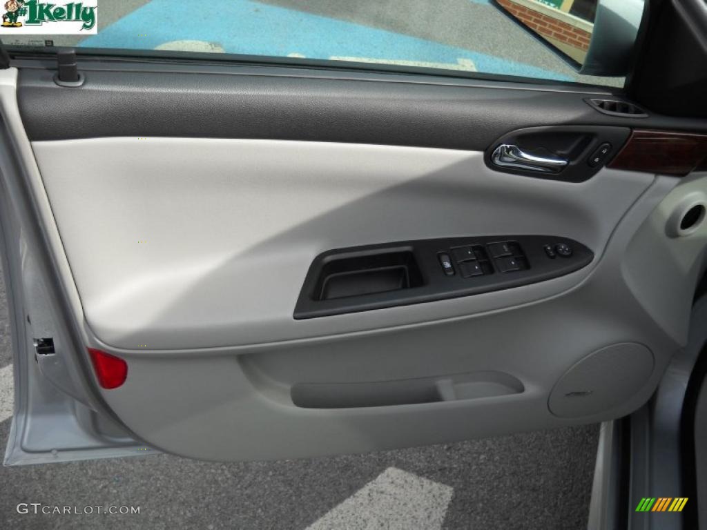 2010 Impala LT - Silver Ice Metallic / Gray photo #7