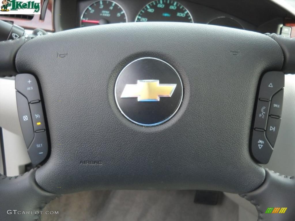 2010 Impala LT - Silver Ice Metallic / Gray photo #19