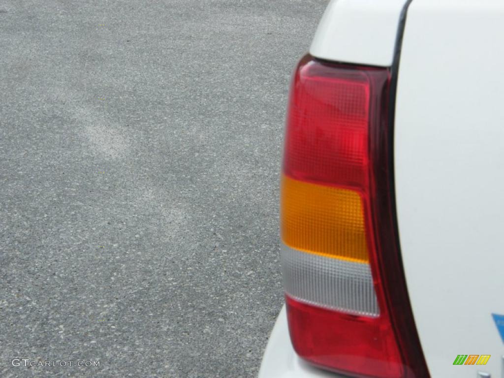 2004 Grand Cherokee Laredo - Stone White / Sandstone photo #10