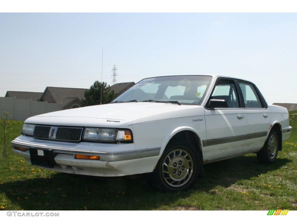 1994 Cutlass Ciera S - Bright White / Adriatic Blue photo #1