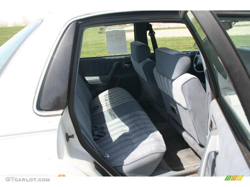 1994 Cutlass Ciera S - Bright White / Adriatic Blue photo #11