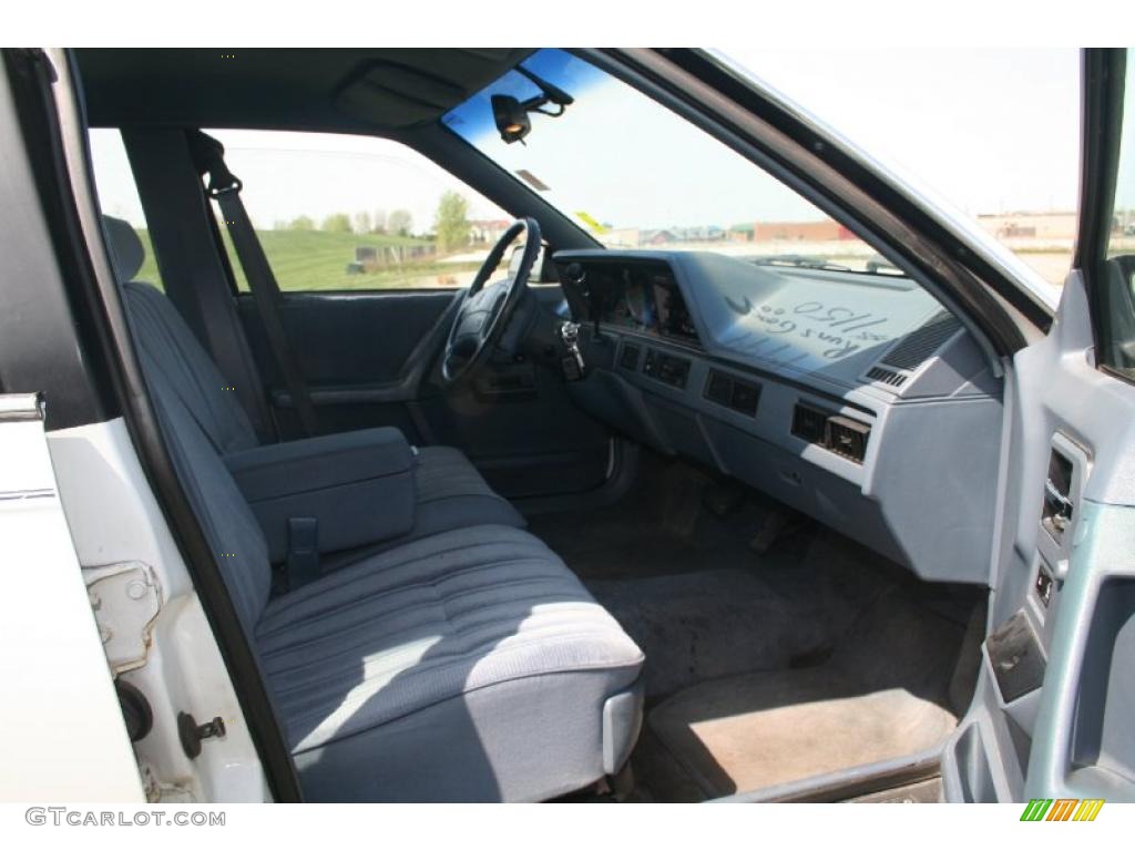 1994 Cutlass Ciera S - Bright White / Adriatic Blue photo #12