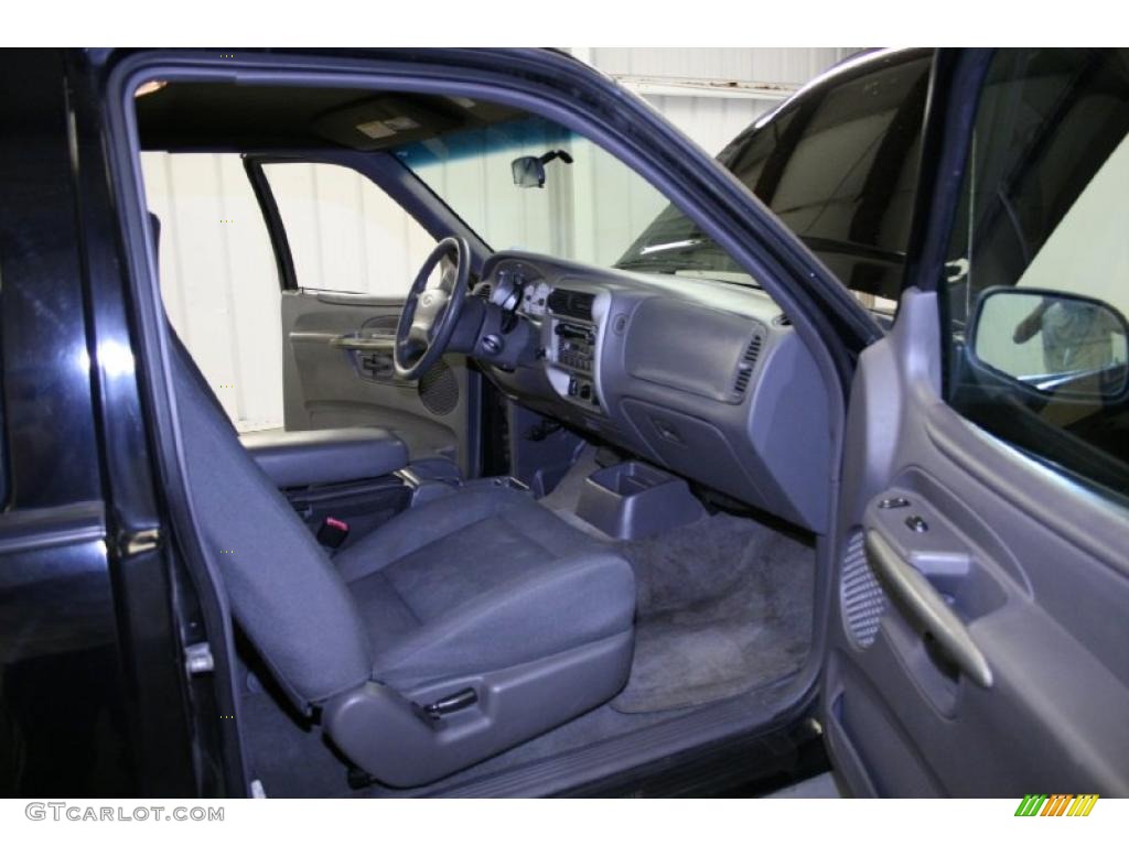 2002 Explorer Sport - Black Clearcoat / Graphite photo #9