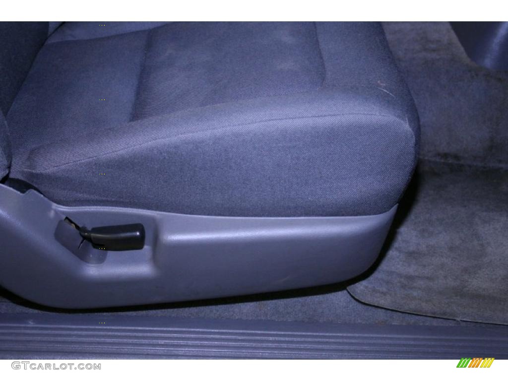 2002 Explorer Sport - Black Clearcoat / Graphite photo #25