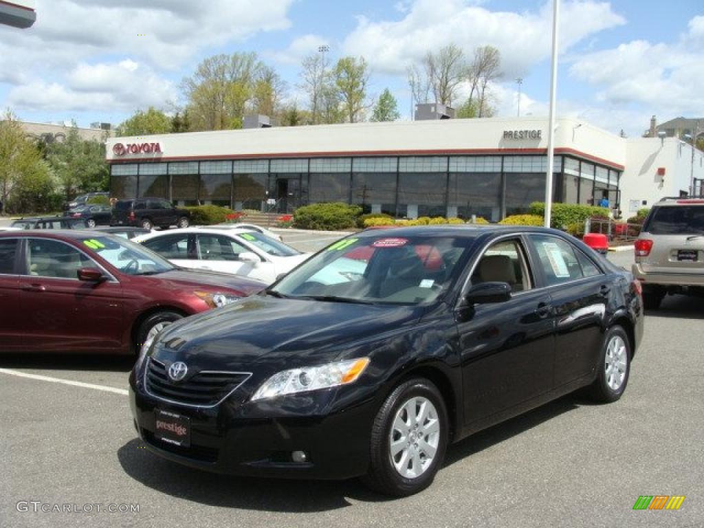 2007 Camry XLE - Black / Bisque photo #1