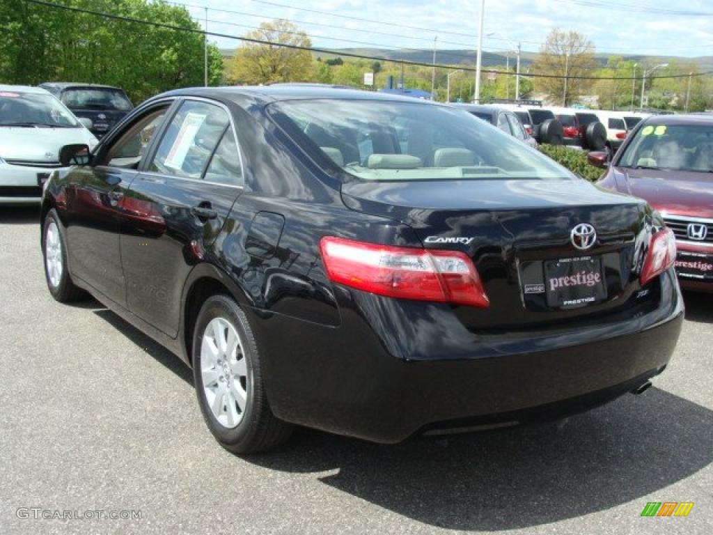 2007 Camry XLE - Black / Bisque photo #4
