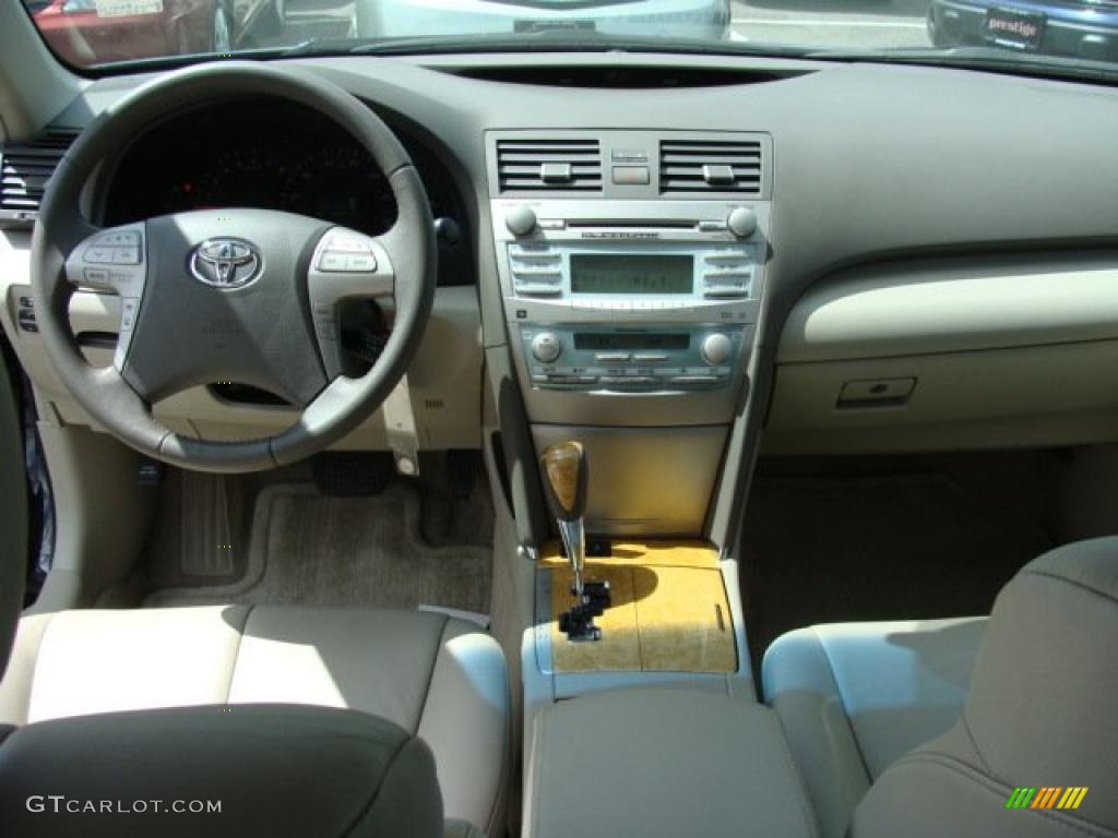 2007 Camry XLE - Black / Bisque photo #9
