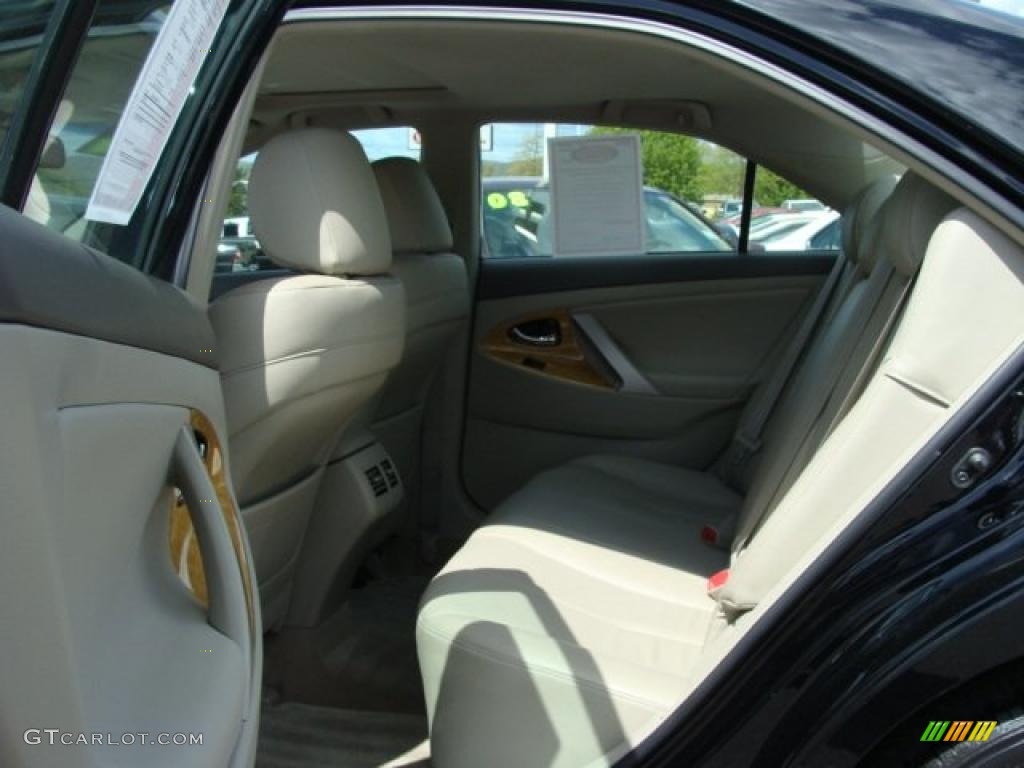 2007 Camry XLE - Black / Bisque photo #13