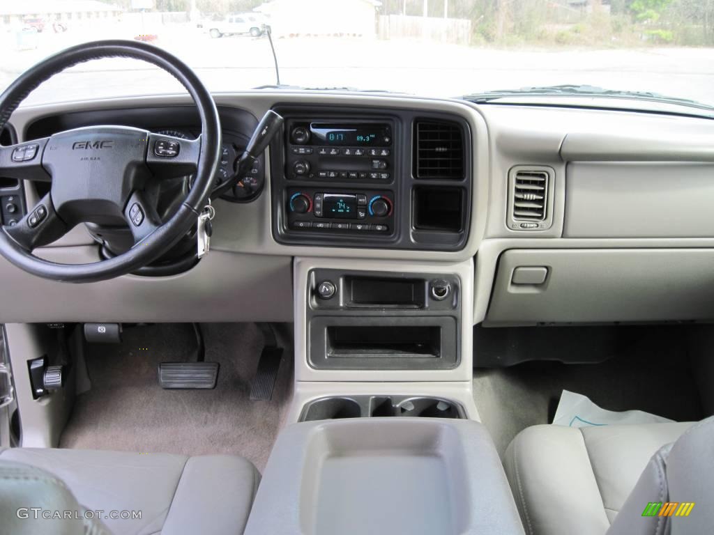2006 Sierra 1500 SLE Crew Cab - Silver Birch Metallic / Pewter photo #11