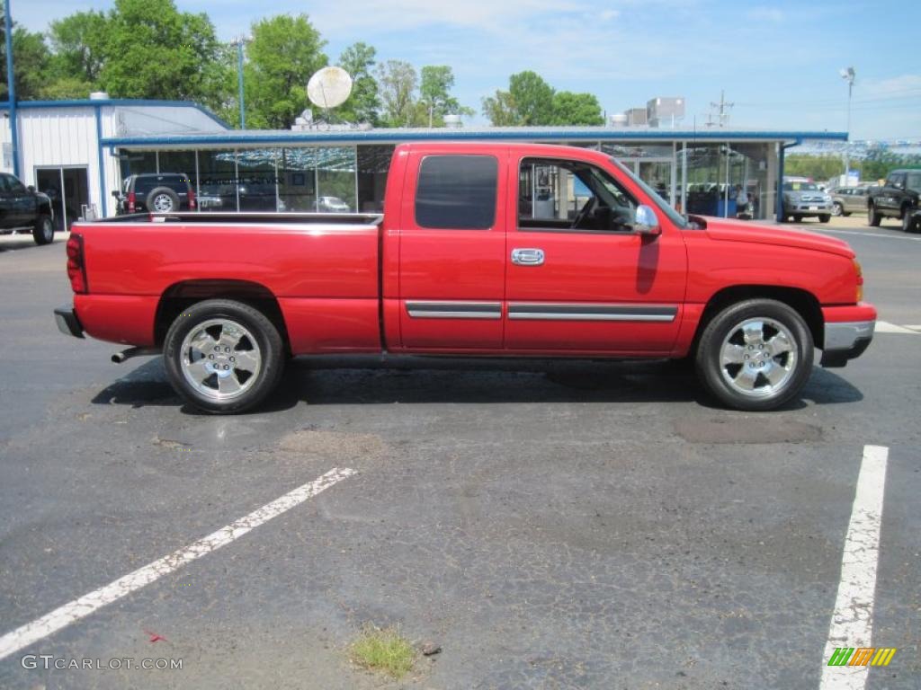 2006 Silverado 1500 LT Extended Cab - Victory Red / Medium Gray photo #2