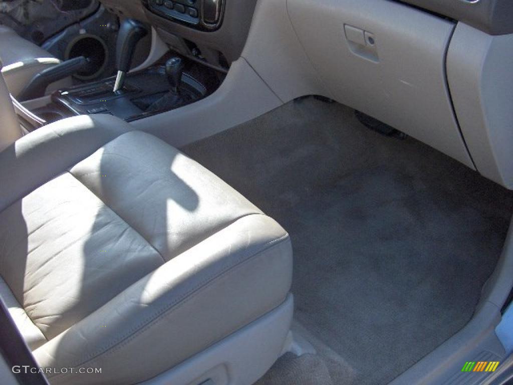 1998 Land Cruiser  - Champagne Pearl / Gray photo #18