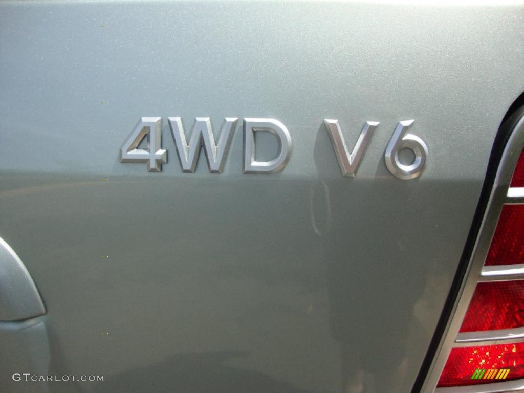 2005 Mariner V6 Premier 4WD - Satellite Silver Metallic / Black/Light Parchment photo #13
