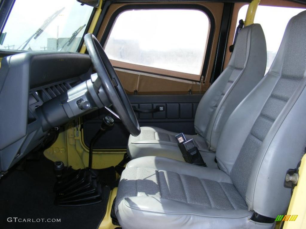 1992 Wrangler S 4x4 - Malibu Yellow / Gray photo #13