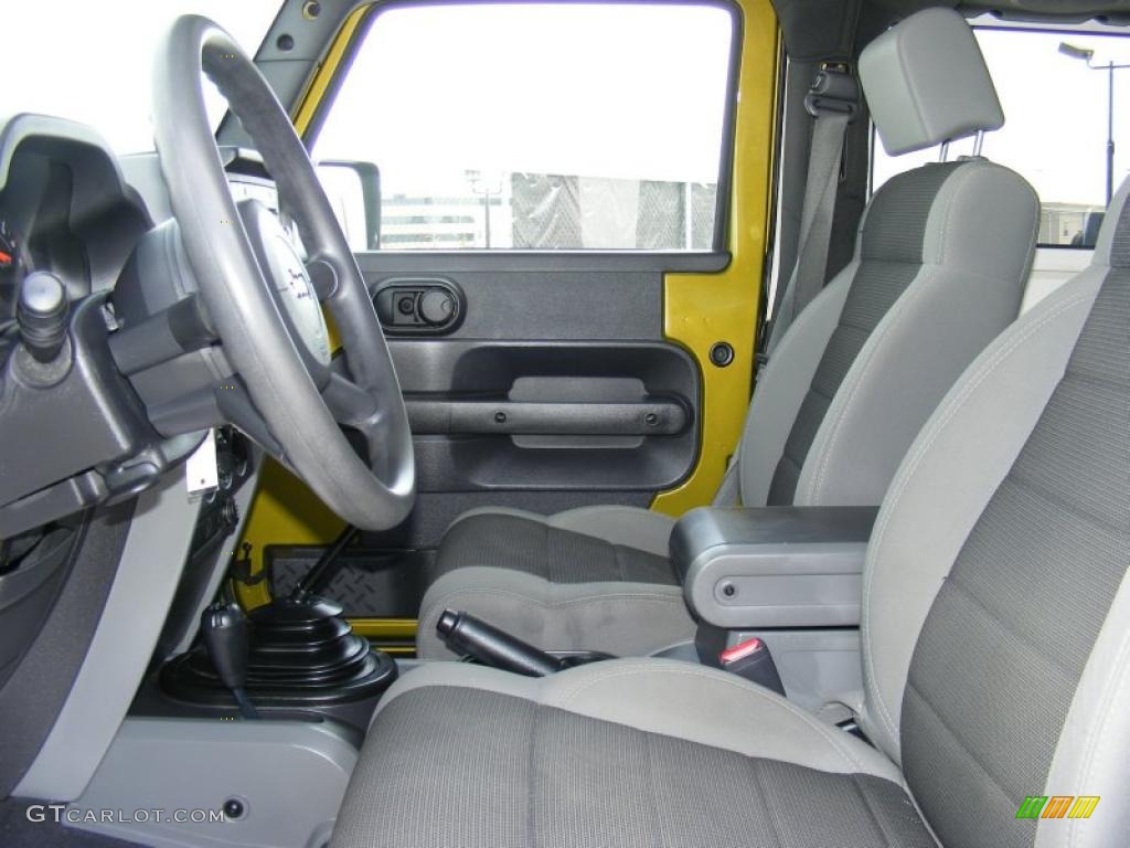 2007 Wrangler X 4x4 - Rescue Green Metallic / Dark Slate Gray/Medium Slate Gray photo #13