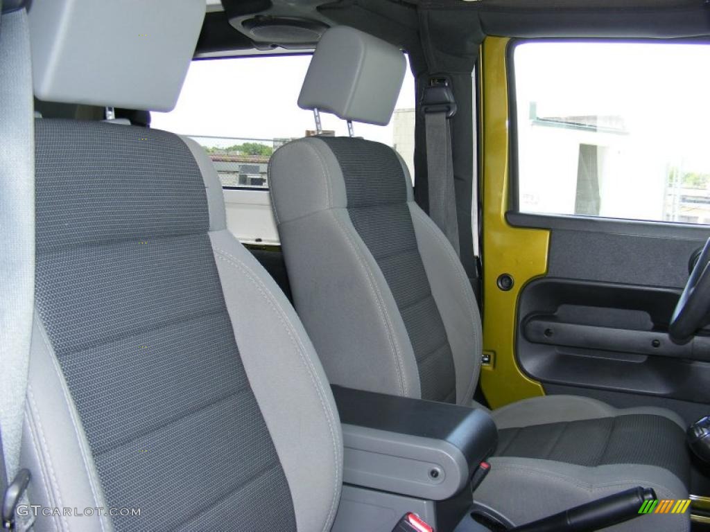 2007 Wrangler X 4x4 - Rescue Green Metallic / Dark Slate Gray/Medium Slate Gray photo #20