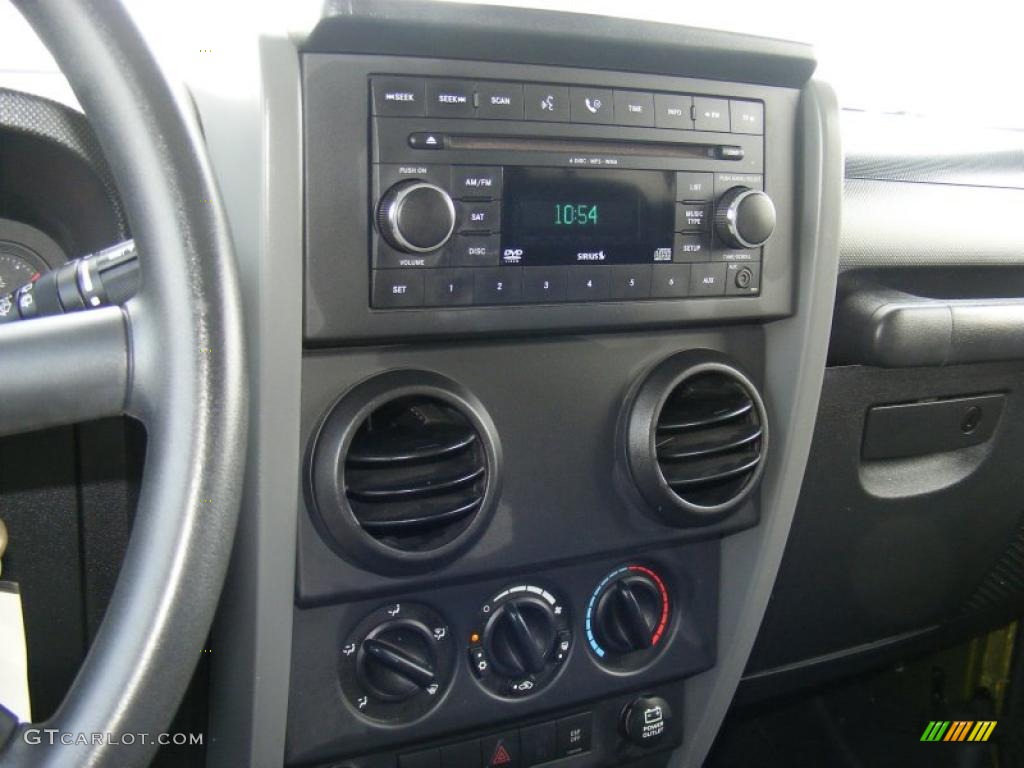 2007 Wrangler X 4x4 - Rescue Green Metallic / Dark Slate Gray/Medium Slate Gray photo #22