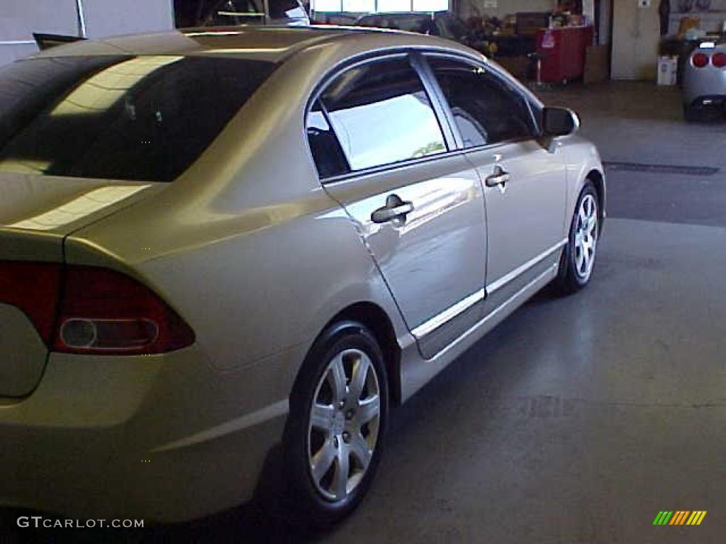 2007 Civic LX Sedan - Borrego Beige Metallic / Ivory photo #17