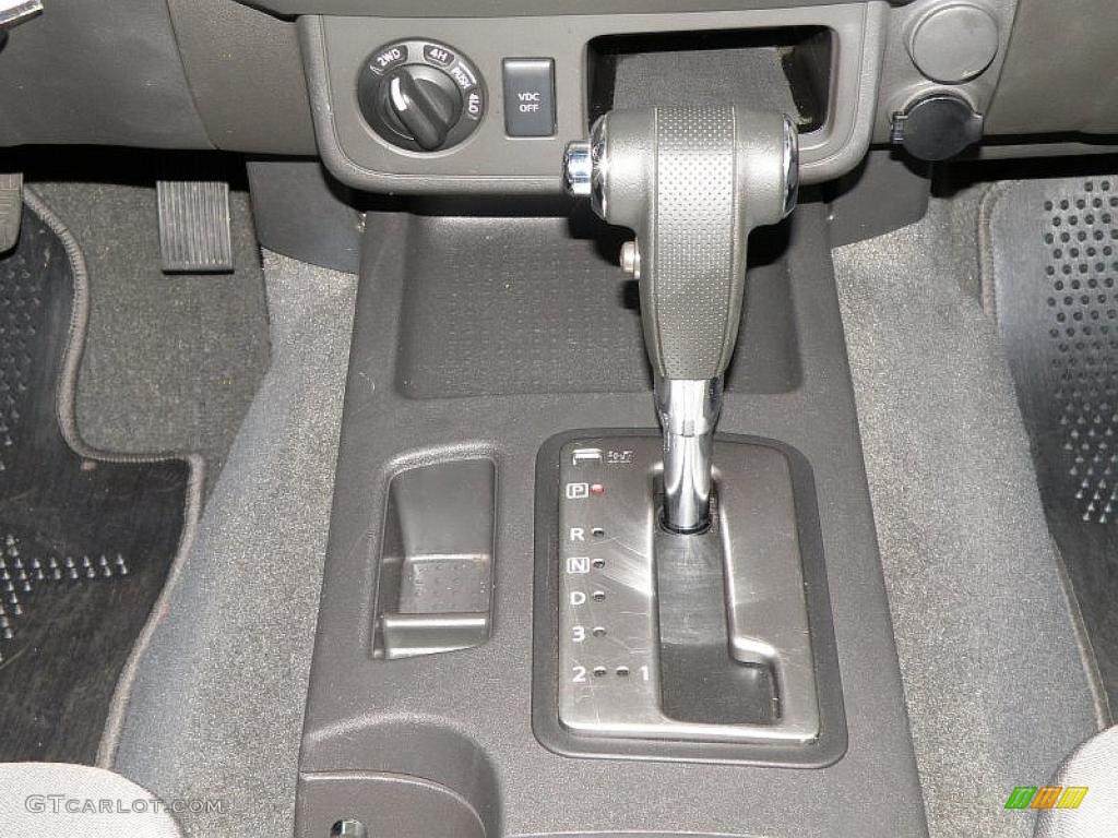 2009 Xterra X 4x4 - Red Brick / Graphite/Steel photo #11