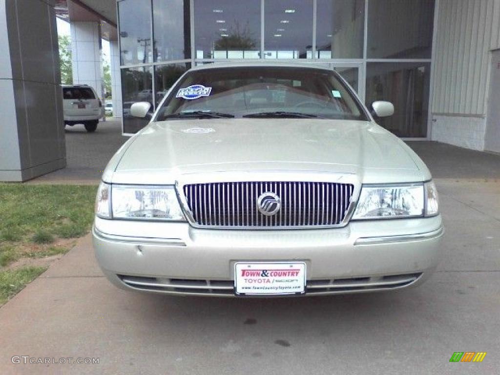 2004 Grand Marquis GS - Gold Ash Metallic / Medium Parchment photo #2