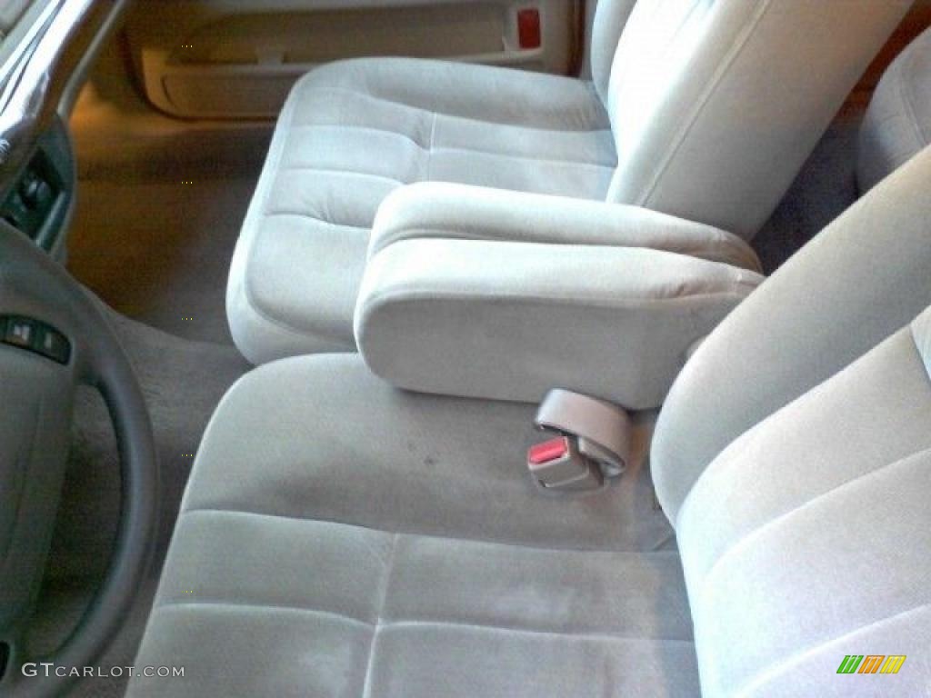 2004 Grand Marquis GS - Gold Ash Metallic / Medium Parchment photo #13