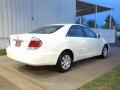 2006 Super White Toyota Camry LE  photo #17