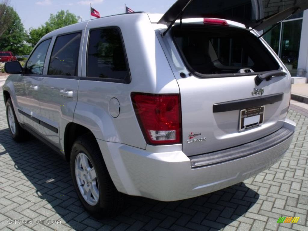 2007 Grand Cherokee Laredo - Bright Silver Metallic / Medium Slate Gray photo #14