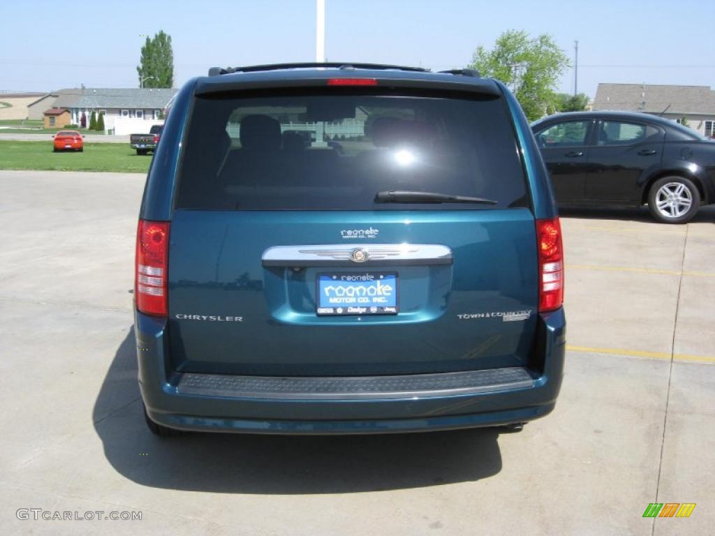 2009 Town & Country Touring - Melbourne Green Pearl / Medium Slate Gray/Light Shale photo #3