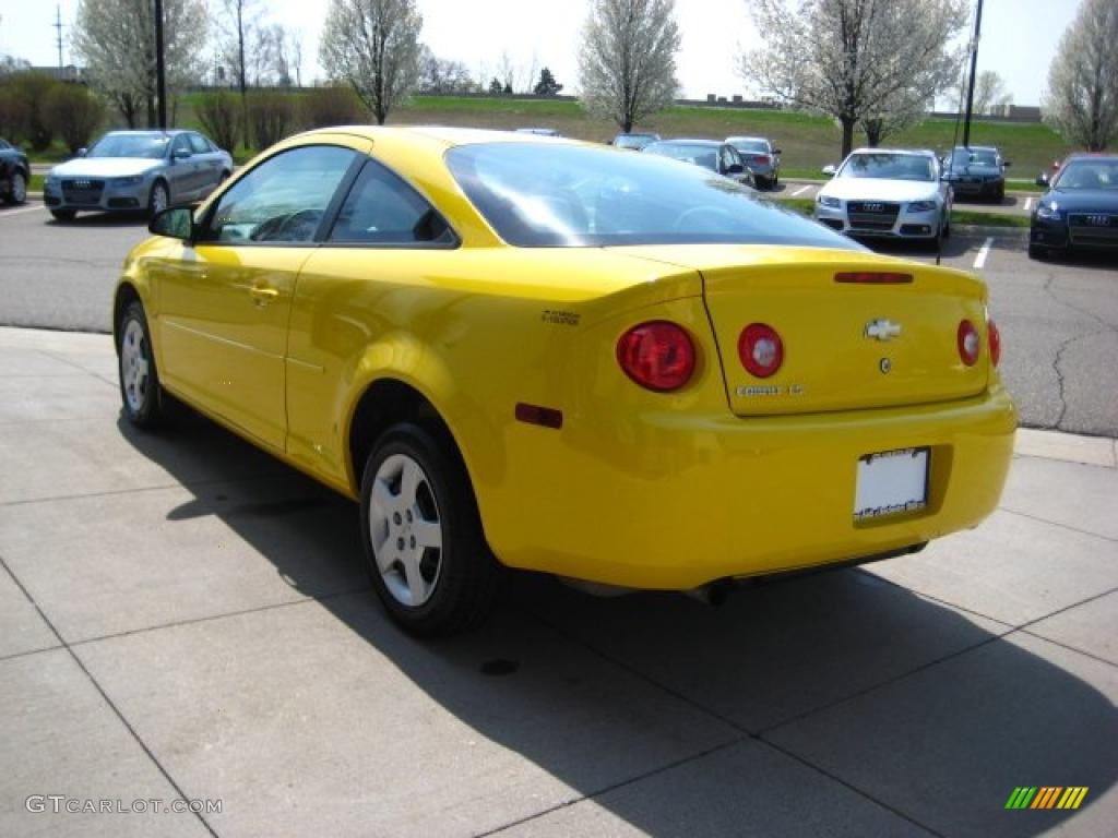 2007 Cobalt LS Coupe - Rally Yellow / Gray photo #4