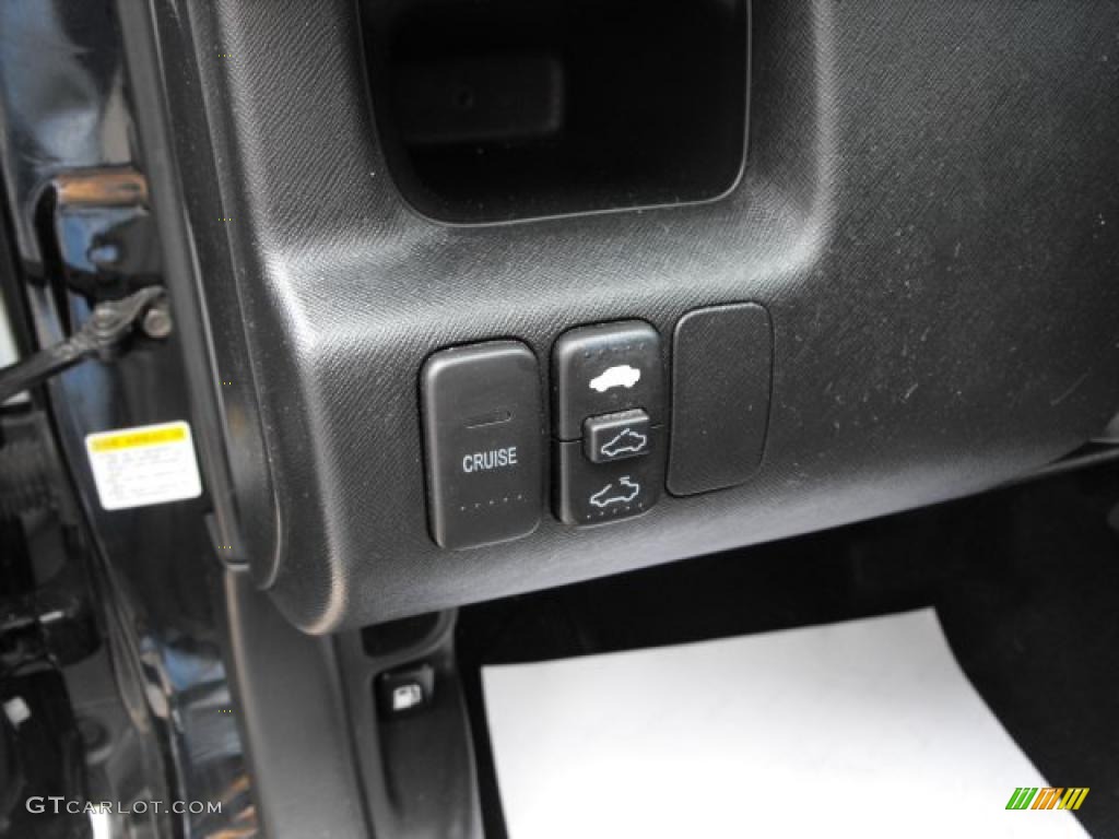 2004 CR-V EX 4WD - Nighthawk Black Pearl / Black photo #11