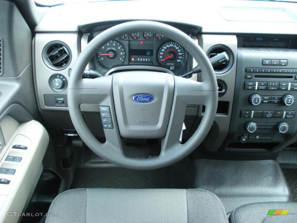 2010 F150 STX SuperCab - Tuxedo Black / Medium Stone photo #7