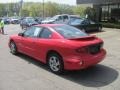 2001 Bright Red Pontiac Sunfire SE Coupe  photo #10