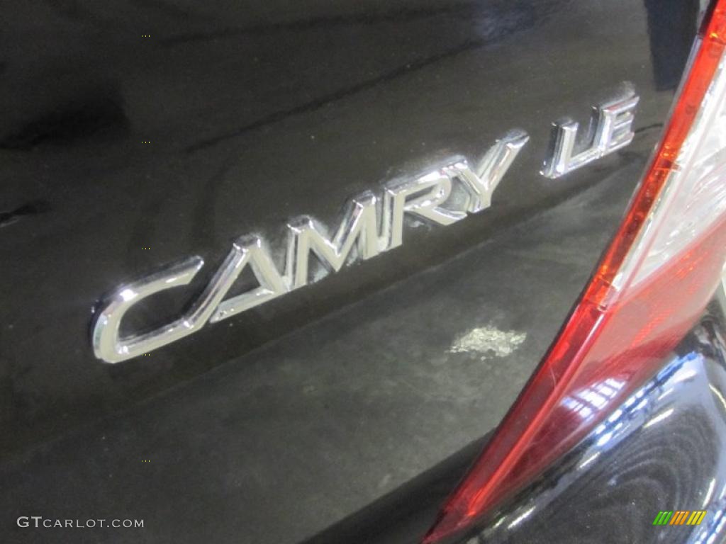 2004 Camry LE - Black / Stone photo #6