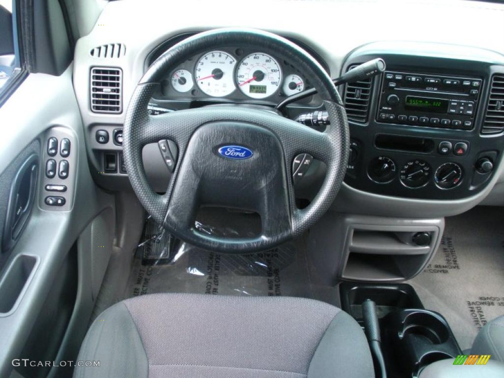 2002 Escape XLT V6 4WD - True Blue Metallic / Medium Graphite photo #19