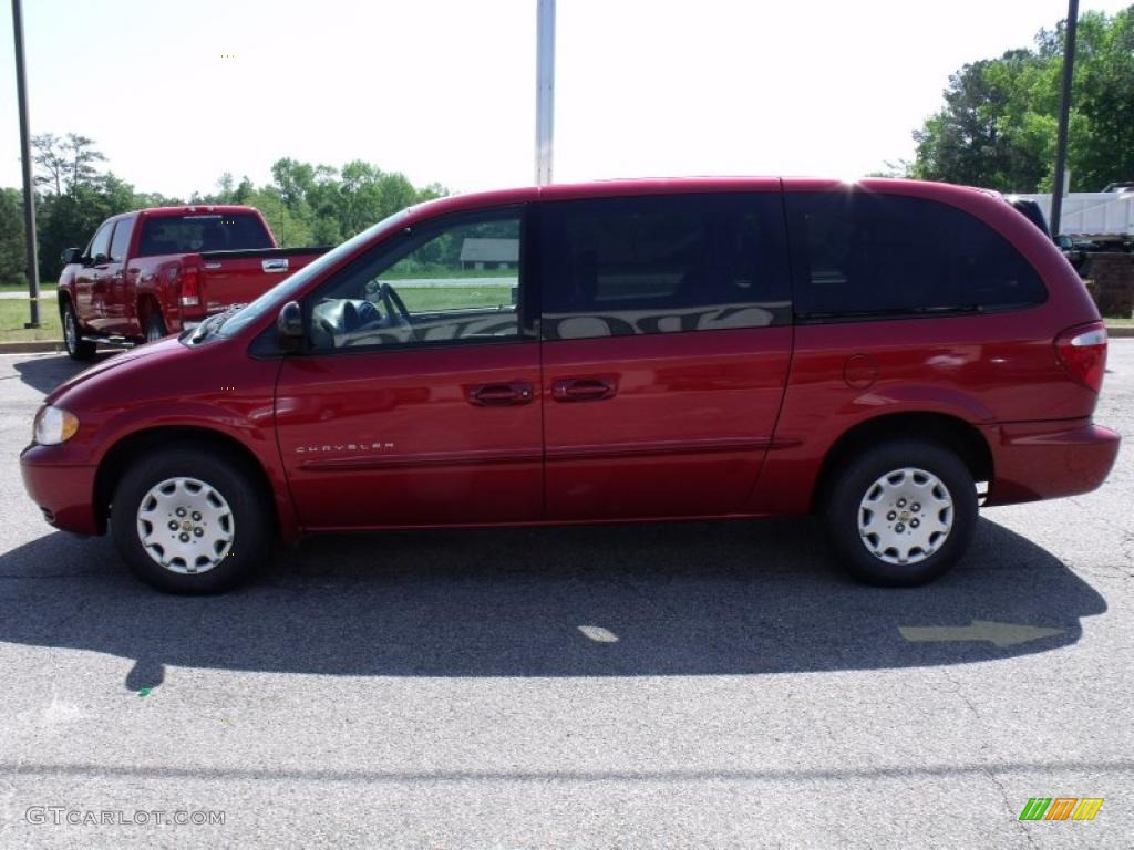 2001 Town & Country LX - Inferno Red Pearl / Taupe photo #5