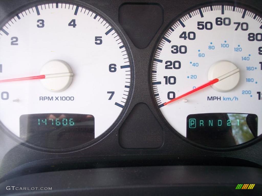2004 Ram 1500 ST Regular Cab - Bright White / Dark Slate Gray photo #21
